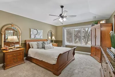 305 Pondview Lane, Chaska, MN 55318 - Photo 22