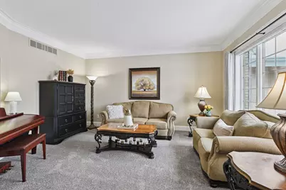 305 Pondview Lane, Chaska, MN 55318 - Photo 6