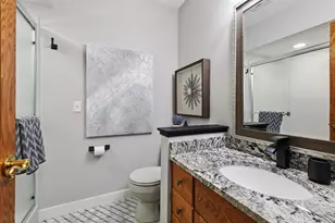 305 Pondview Ln, Chaska, MN 55318 - Photo 38