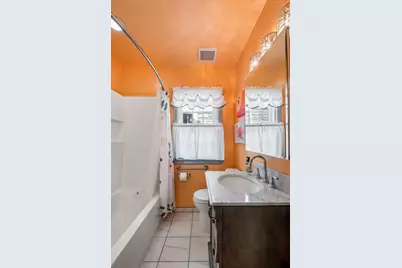 671 Como Avenue, Saint Paul, MN 55103 - Photo 18