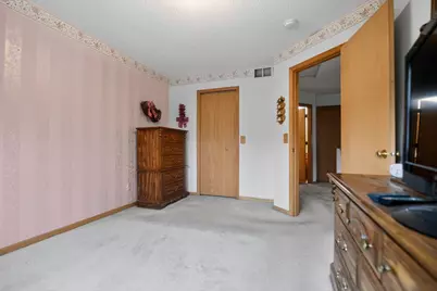 7040 49th Street N, Oakdale, MN 55128 - Photo 16