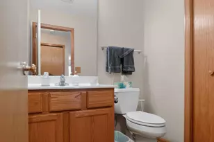 7040 49th St N, Oakdale, MN 55128 - Photo 24