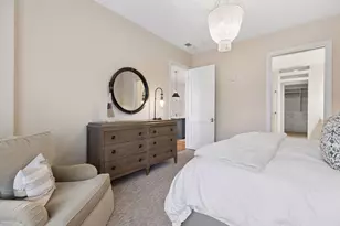 935 Lake St E, Wayzata, MN 55391 - Photo 12