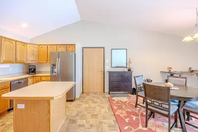 403 Clausen Avenue SW #5, Bemidji, MN 56601 - Photo 4