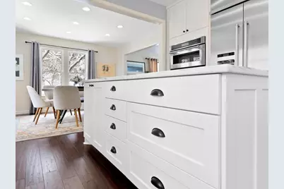 14811 Minnehaha Place, Wayzata, MN 55391 - Photo 18