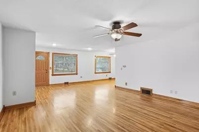 900 Greenvale Avenue W, Northfield, MN 55057 - Photo 6