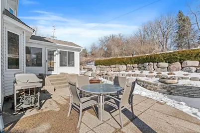 7215 Sunshine Drive, Eden Prairie, MN 55346 - Photo 4