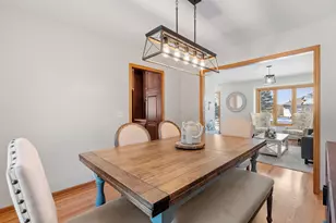 7215 Sunshine Dr, Eden Prairie, MN 55346 - Photo 18