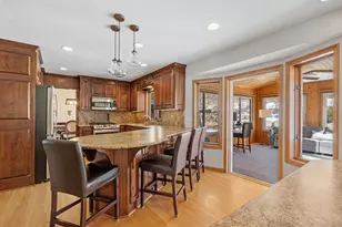 7215 Sunshine Dr, Eden Prairie, MN 55346 - Photo 24