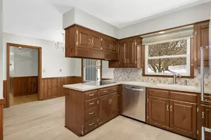 4030 Wasatch Ln, Golden Valley, MN 55422 - Photo 8