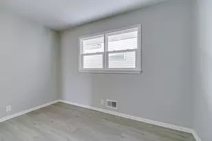 2758 Vincent Ave N, Minneapolis, MN 55411 - Photo 30