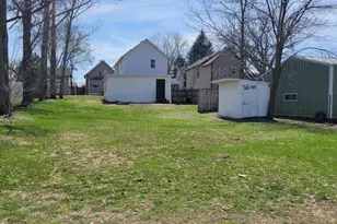 205 Elm Ave SE, Montgomery, MN 56069 - Photo 2