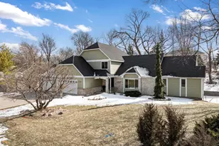 12405 45th Ave N, Plymouth, MN 55442 - Photo 2