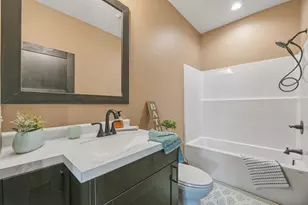 527 Miller Ave SW, Hutchinson, MN 55350 - Photo 20
