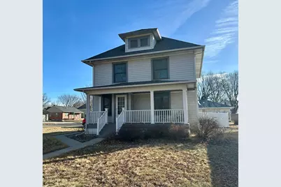 420 N Freeman Avenue, Luverne, MN 56156 - Photo 1