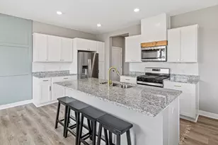 239 Snowdrop Trl, Waconia, MN 55387 - Photo 10