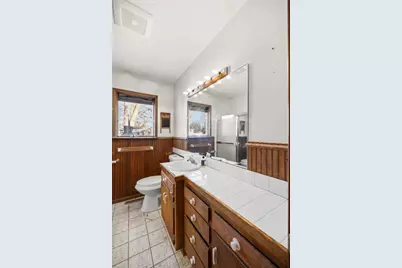 5057 Nine Mile Creek Circle, Bloomington, MN 55437 - Photo 14