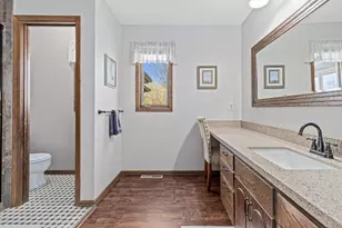 2347 Greenbrier Cir, Little Canada, MN 55117 - Photo 18