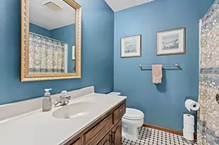 2347 Greenbrier Cir, Little Canada, MN 55117 - Photo 22