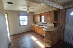 201 Euclid St, Alden, MN 56009 - Photo 10