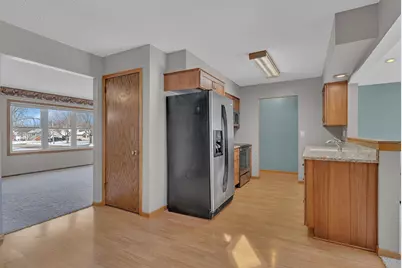 1308 27th Street NW, Willmar, MN 56201 - Photo 6