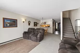 6042 Golden Valley Rd, Golden Valley, MN 55422 - Photo 8