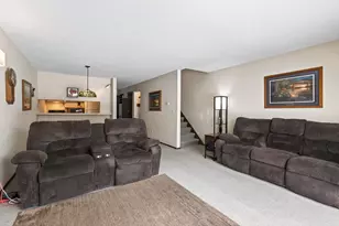 6042 Golden Valley Rd, Golden Valley, MN 55422 - Photo 6