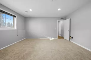 9575 Jefferson Dr, Chanhassen, MN 55317 - Photo 24