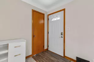 2219 E 36 1/2 St, Minneapolis, MN 55407 - Photo 10