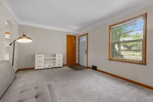 2219 E 36 1/2 St, Minneapolis, MN 55407 - Photo 16