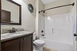 1305 Meadow Ct, Shakopee, MN 55379 - Photo 18