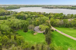 9125 Abbywood Rd, Chaska, MN 55318 - Photo 2