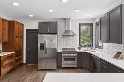 9125 Abbywood Road, Chaska, MN 55318 - Photo 12