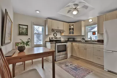 87 Quail Street, Mahtomedi, MN 55115 - Photo 10