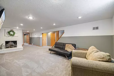 8131 Upton Avenue S, Bloomington, MN 55431 - Photo 20