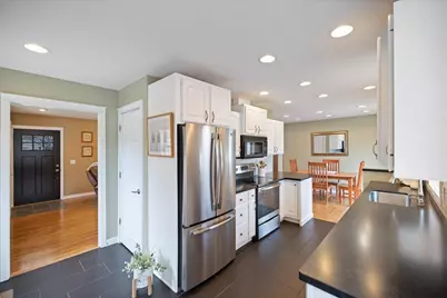 8131 Upton Avenue S, Bloomington, MN 55431 - Photo 14