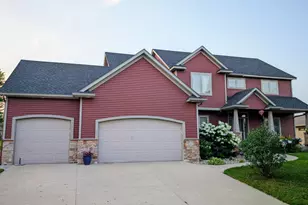 3411 Tralee Ln NE, Rochester, MN 55906 - Photo 2