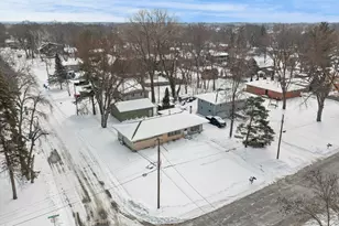 1007 S Shore Dr, Forest Lake, MN 55025 - Photo 4