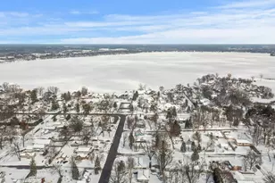 1007 S Shore Dr, Forest Lake, MN 55025 - Photo 2