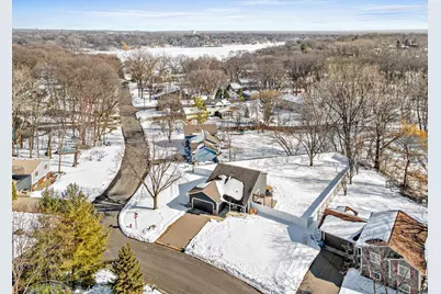 631 Conestoga Trail, Chanhassen, MN 55317 - Photo 1