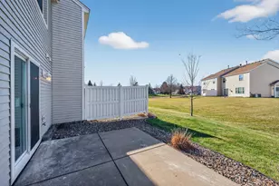 15687 Finewood Ct, Apple Valley, MN 55124 - Photo 24
