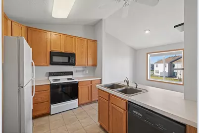 15687 Finewood Court, Apple Valley, MN 55124 - Photo 4