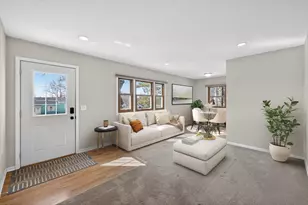 1808 Hillview Ln SE, Rochester, MN 55904 - Photo 2