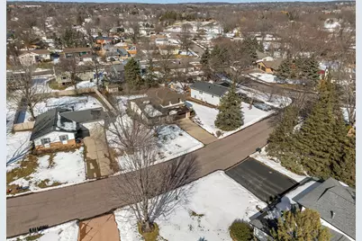 4927 Upper 148th Court, Apple Valley, MN 55124 - Photo 6
