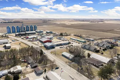 438 Highway Avenue S, Blooming Prairie, MN 55917 - Photo 6