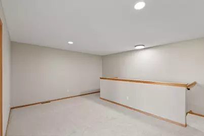 879 Braunworth Court, Chaska, MN 55318 - Photo 18