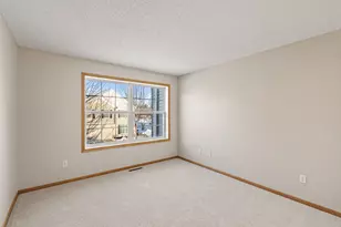 879 Braunworth Ct, Chaska, MN 55318 - Photo 30