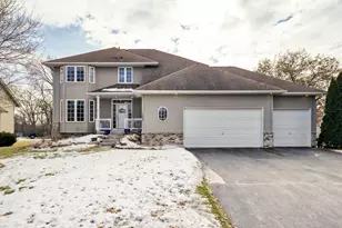 1693 Windsor Dr S, Shakopee, MN 55379 - Photo 1