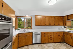 3081 Chatsworth St N, Roseville, MN 55113 - Photo 6