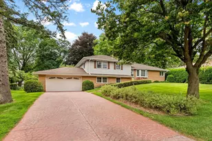 3081 Chatsworth St N, Roseville, MN 55113 - Photo 38
